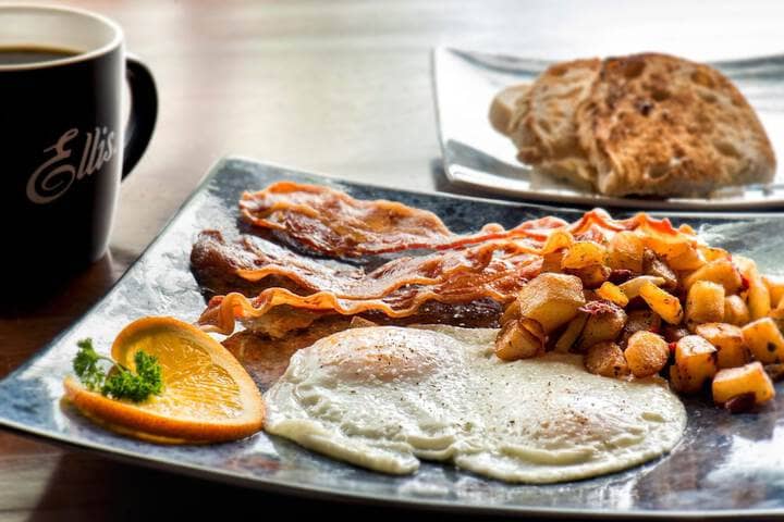 Breakfast/Coffee Service 39 of 63